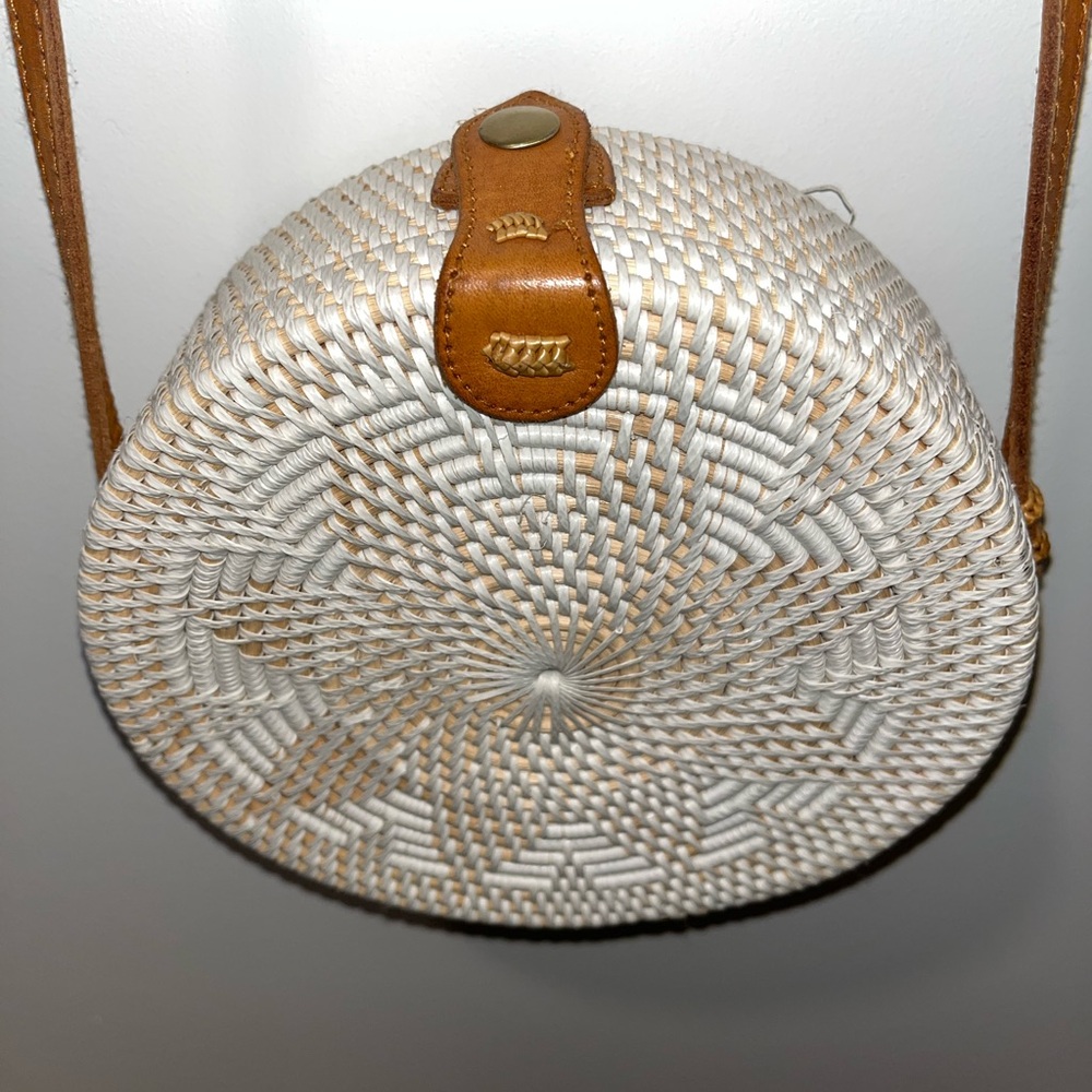 Tan and White Woven Crossbody Bag with Leather Strap